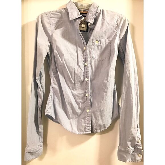 ✨A&F Button Up Shirt✨ - Picture 3 of 4